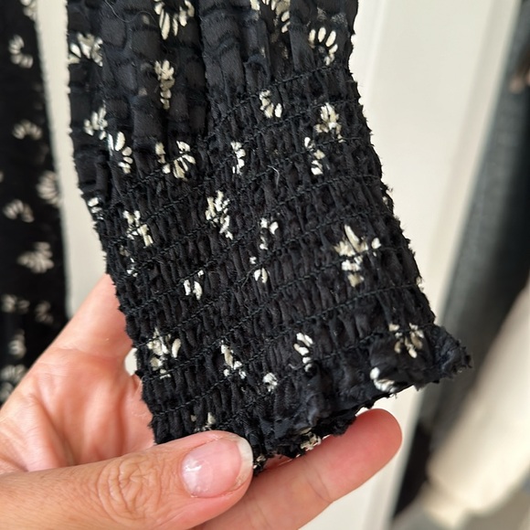 Winter / fall dress whistles size 4 - Picture 7 of 8